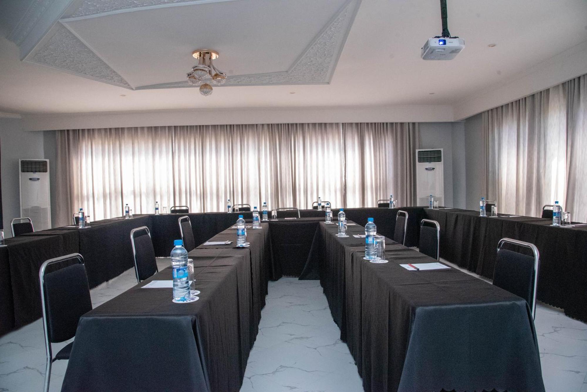 Mika Hotel Kabulonga Lusaka Exterior photo
