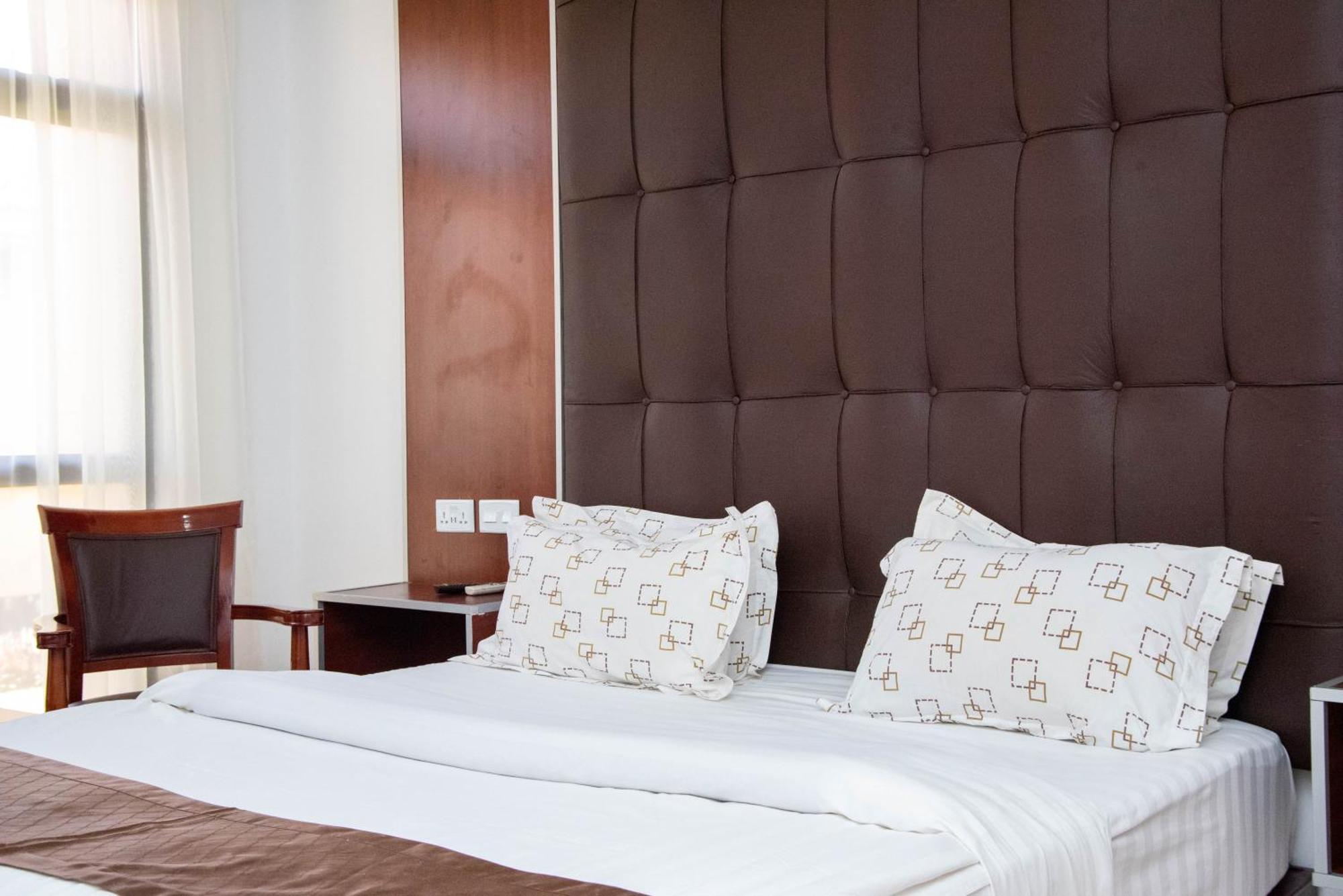 Mika Hotel Kabulonga Lusaka Exterior photo