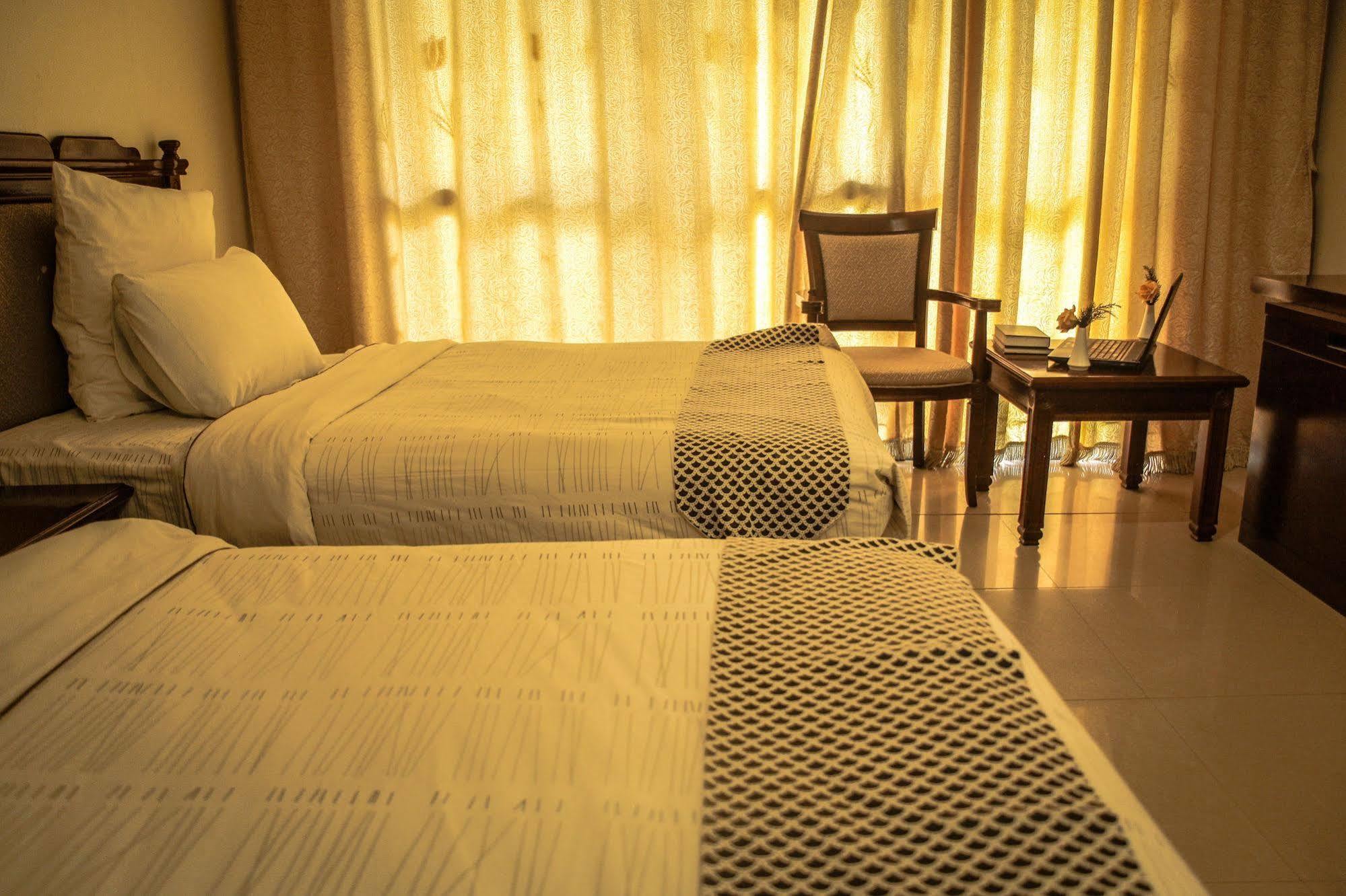 Mika Hotel Kabulonga Lusaka Exterior photo